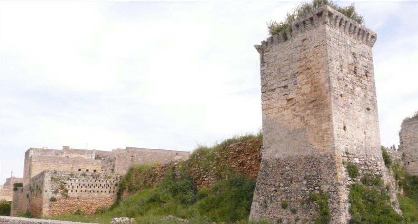 Premiate le tesi di laurea sul restauro dei castelli di Tutino e Massafra