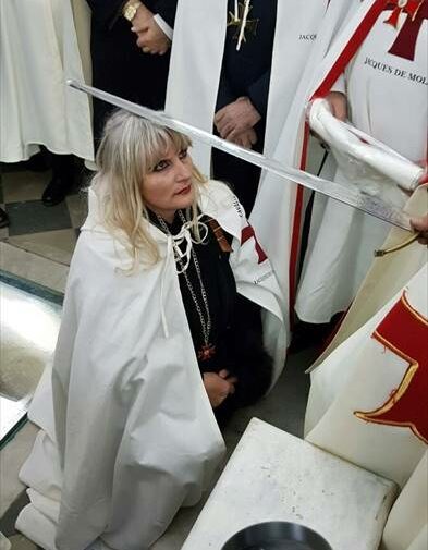 Dame e Cavalieri Templari di Bisceglie festeggiati a Napoli