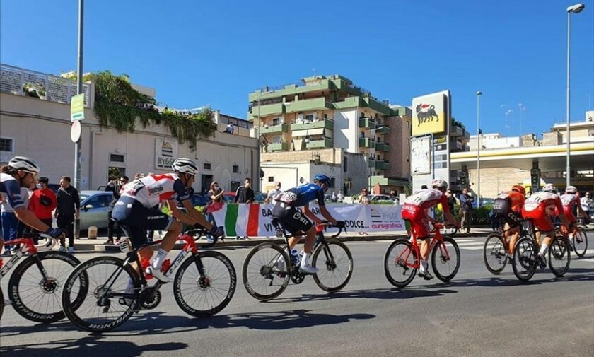 Il passaggio del Giro d'Italia a Bisceglie 10.10.20