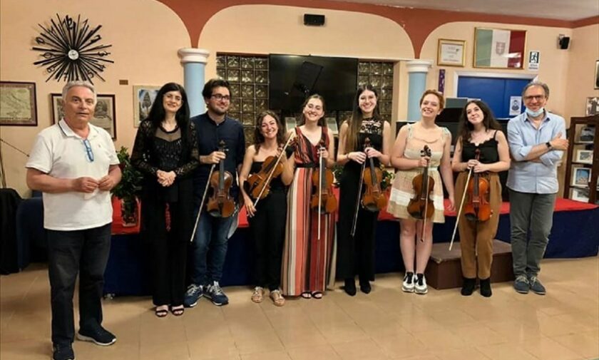 Concerto di giovani violinisti​ nell'auditorium di Roma Intangibile