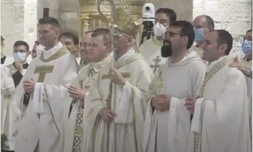 ​Presentati al Premio Don Uva i quattro sacerdoti ordinati nel pomeriggio