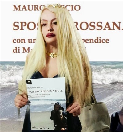 Il filosofo Mauro Cascio: "Sposerò Rossana Doll"