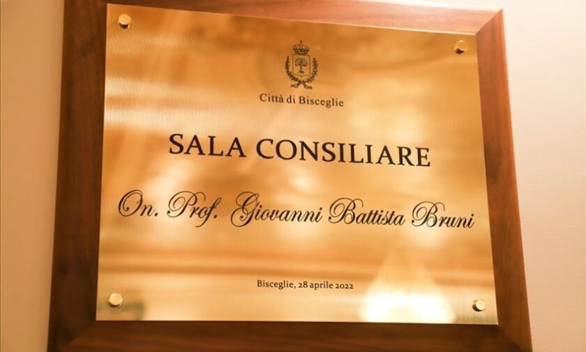 Intitolata la sala consiliare all’On. Prof. Giovanni Battista Bruni